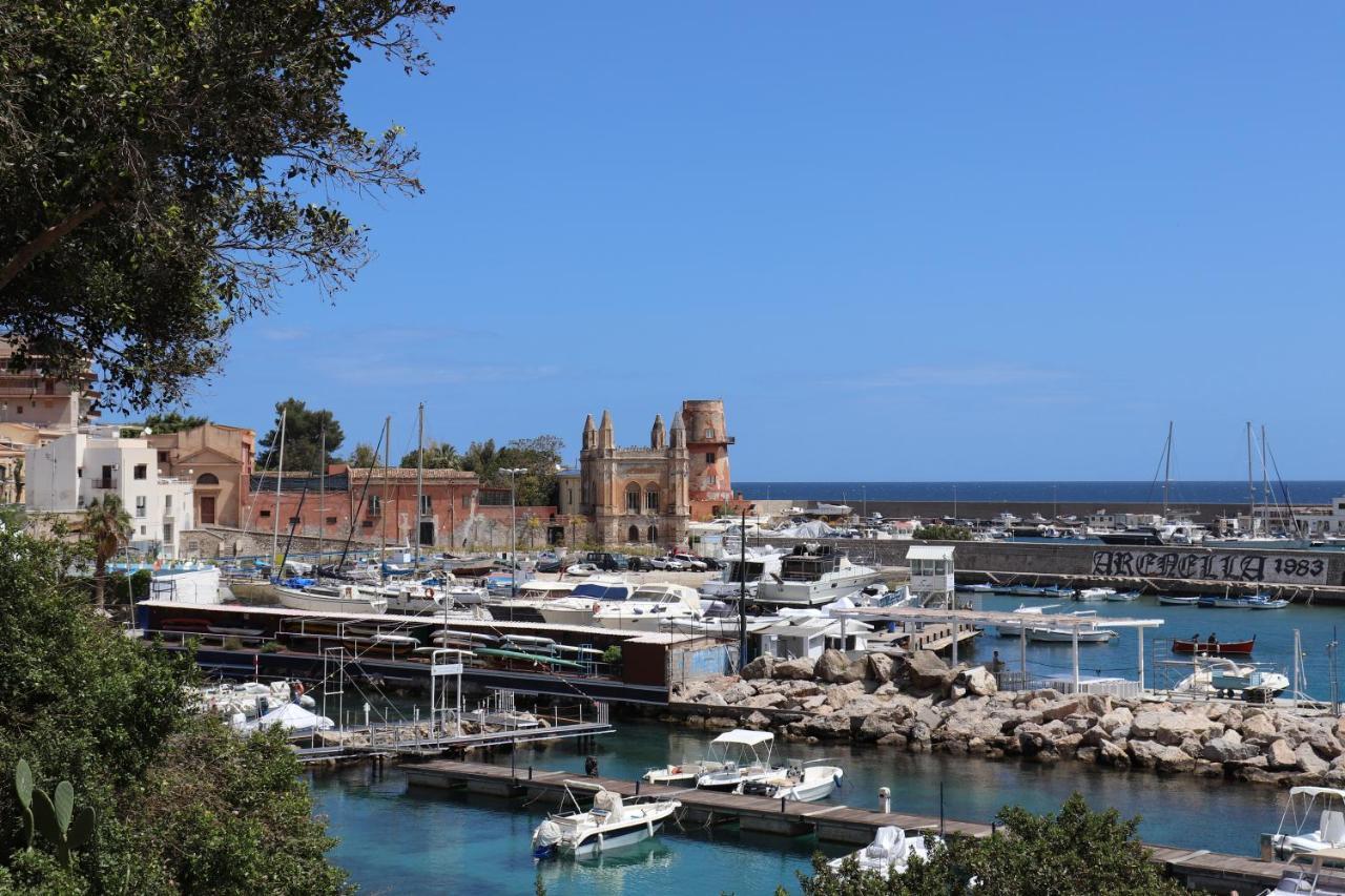 Casa De Paoli - Vista Mare Arenella, Palermo Con Parcheggio Privato Lägenhet Exteriör bild