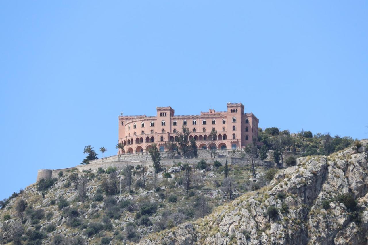 Casa De Paoli - Vista Mare Arenella, Palermo Con Parcheggio Privato Lägenhet Exteriör bild